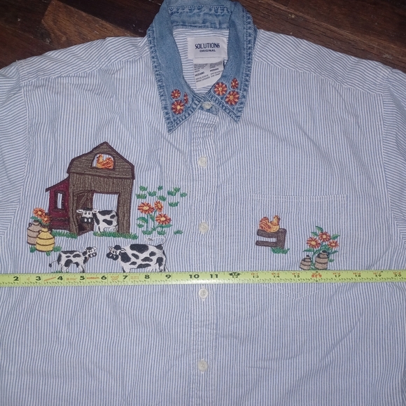 Solutions Original Adult Medium Short Sleeve Button Down Farm Animals Barn Cows - Picture 3 of 8